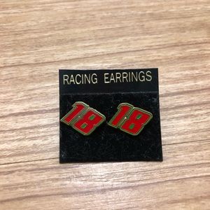 Racing earrings 18